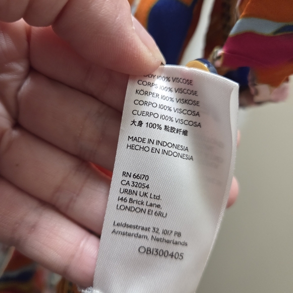 Maeve by Anthropologie Colorful Abstract Button-Front Blouse | Relaxed Boho Top - Picture 9 of 9